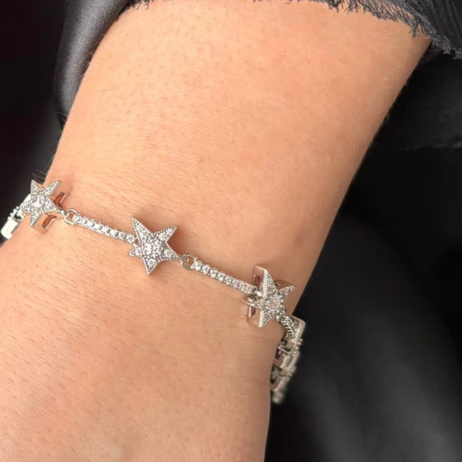 Zirkon Taşlı Yıldız Detaylı Silver Bileklik