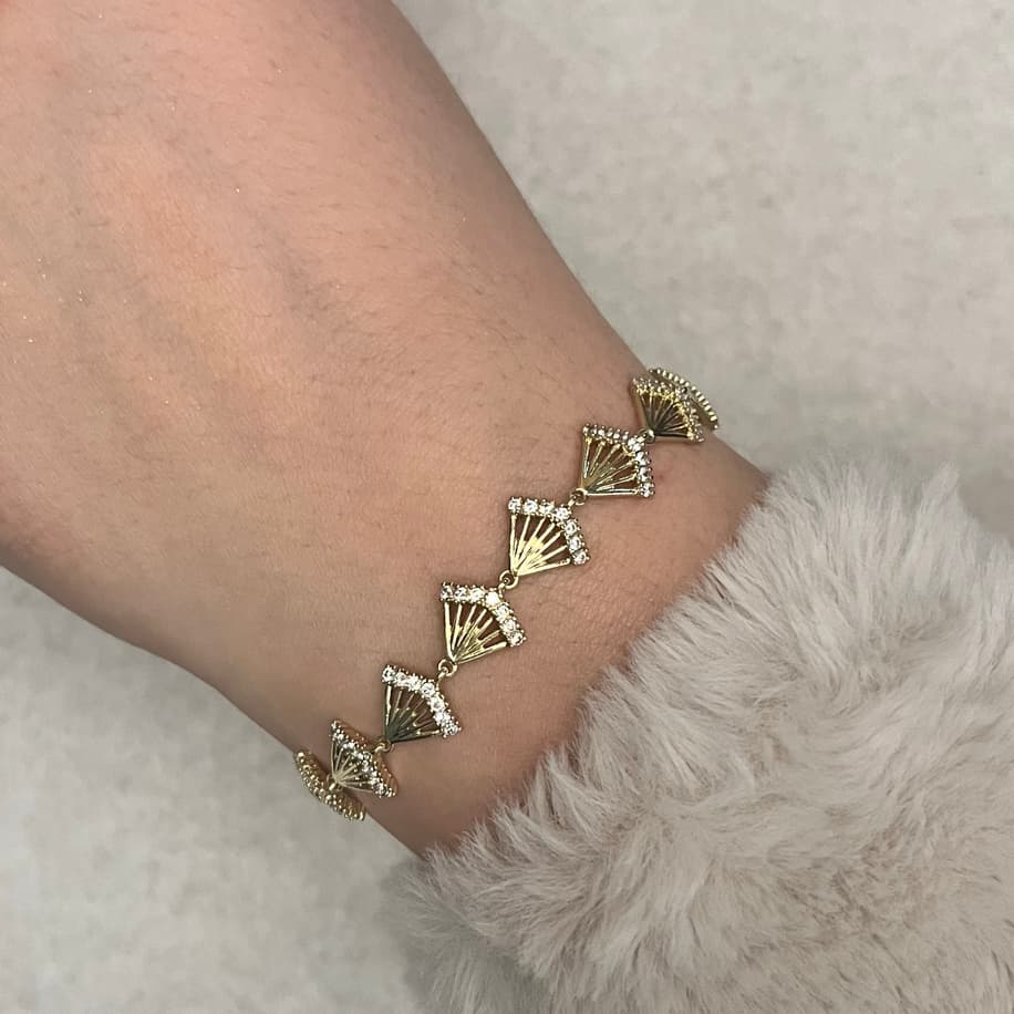 Zirkon Taşlı Midye Bileklik