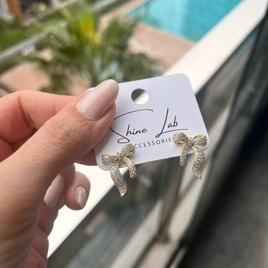 Zirkon Taşlı Fiyonk Küpe