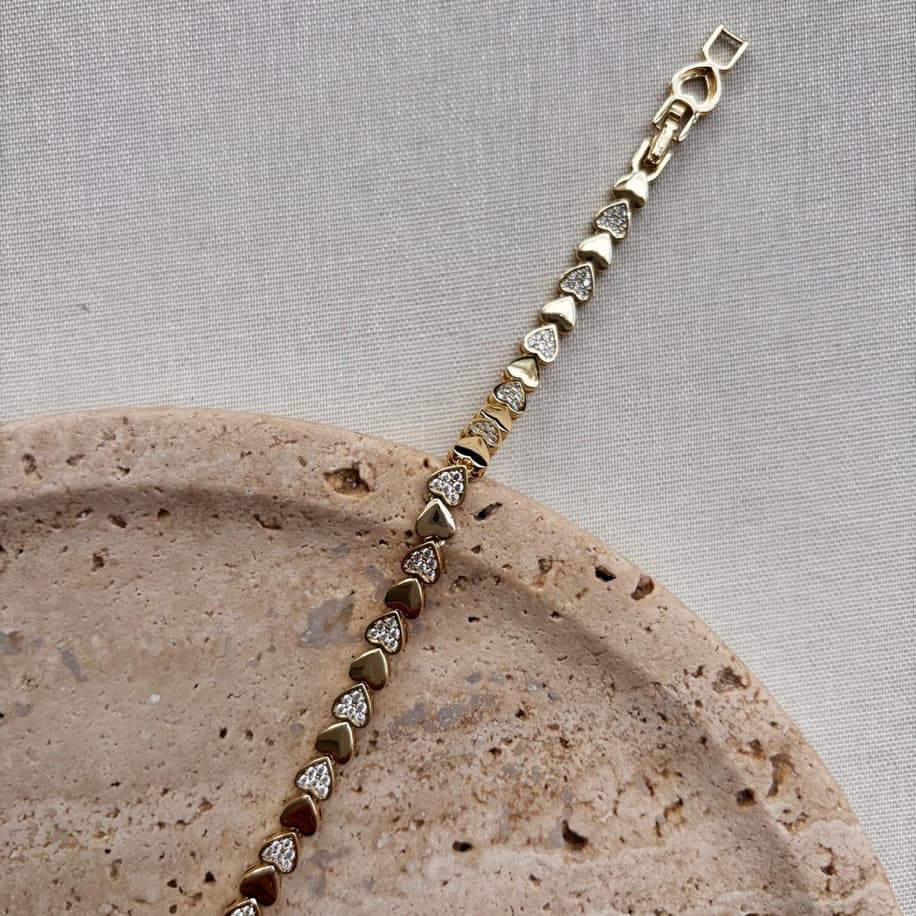 Zirkon Taşlı Kalpli Bileklik