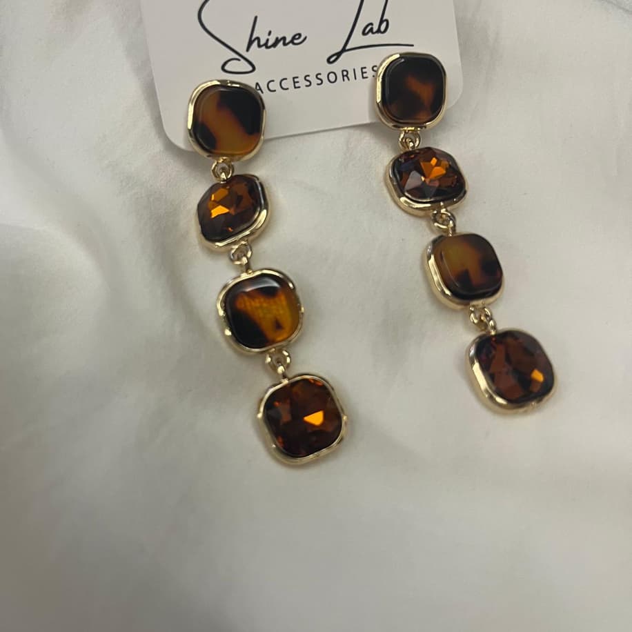 Premium Taşlı Küpe