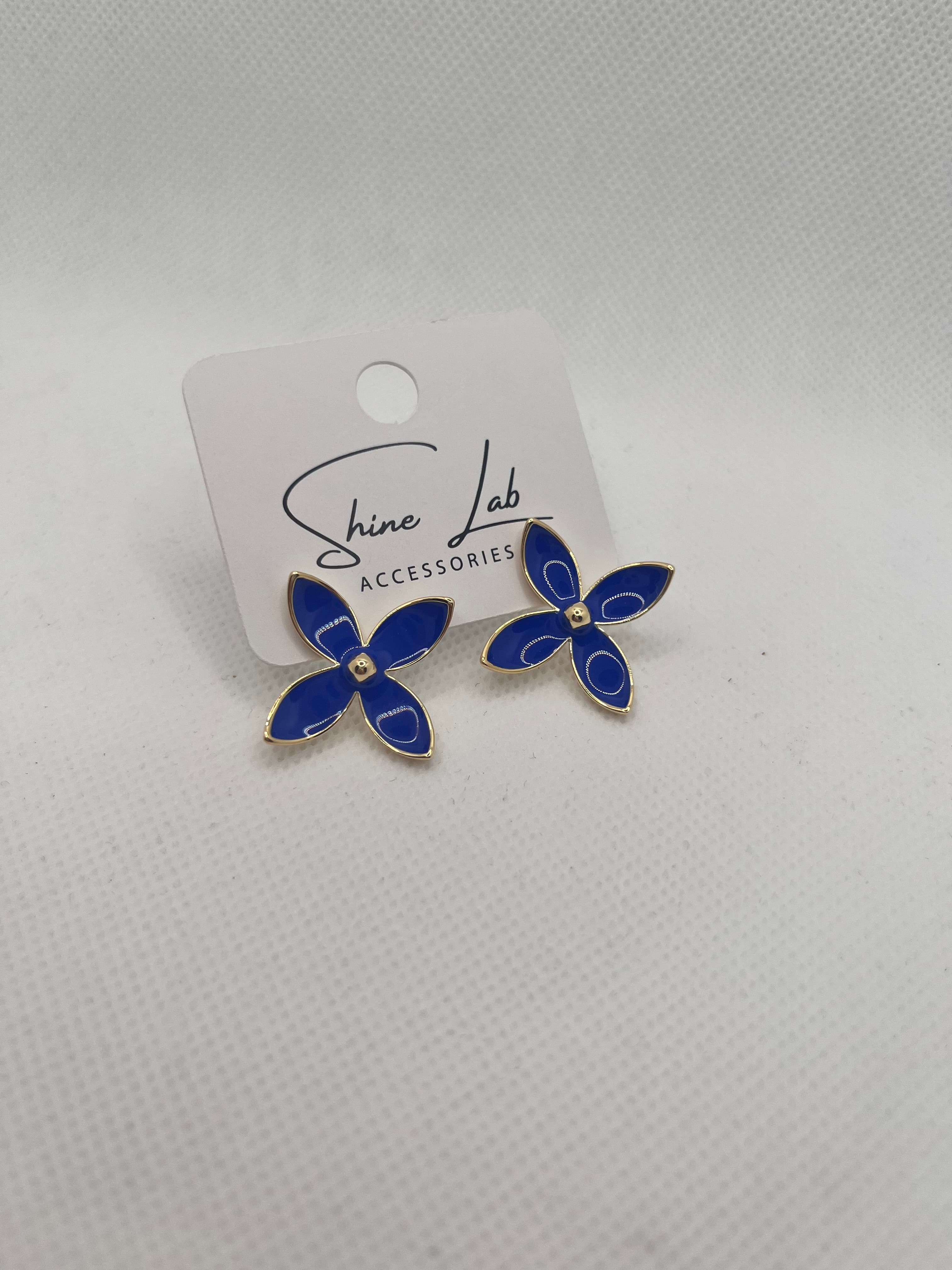 Monogram Flower Küpe